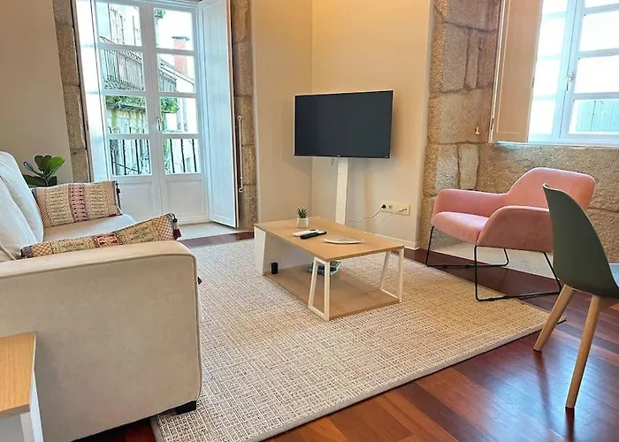 Casa Del Tratado 1 By Ybh * Vigo